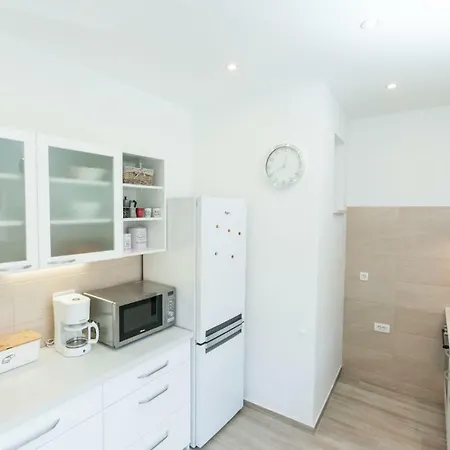 Val Apartment